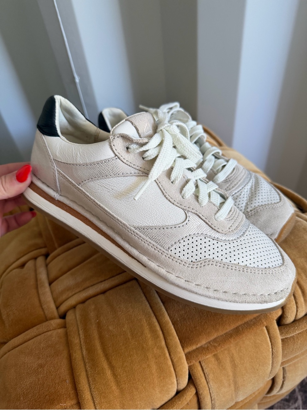 Clarks Leather Retro Sneakers Ivory Metallic Gum Women’s 8.5